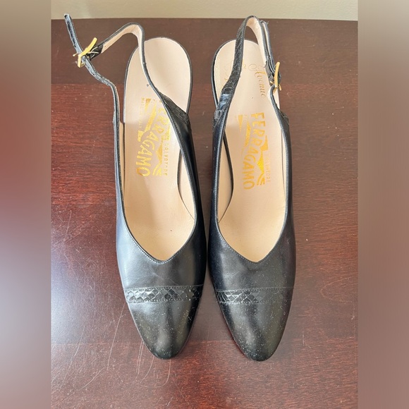 Vintage Salvatore Ferragamo Heels 👠 size 7.5 AAAA - Picture 1 of 4